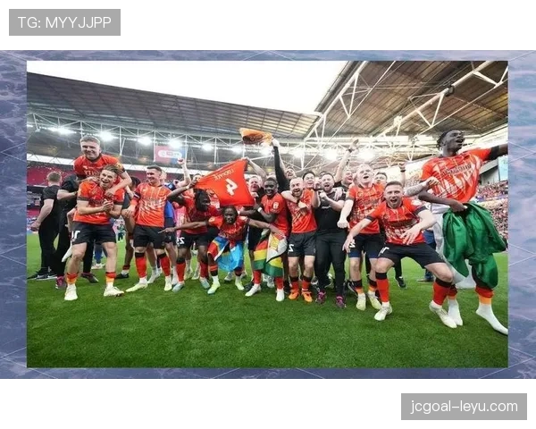 卢顿逆转取胜足总杯,英超新秀战斗力尽显引关注 卢顿逆转取胜足总杯,英超新秀战斗力尽显引关注