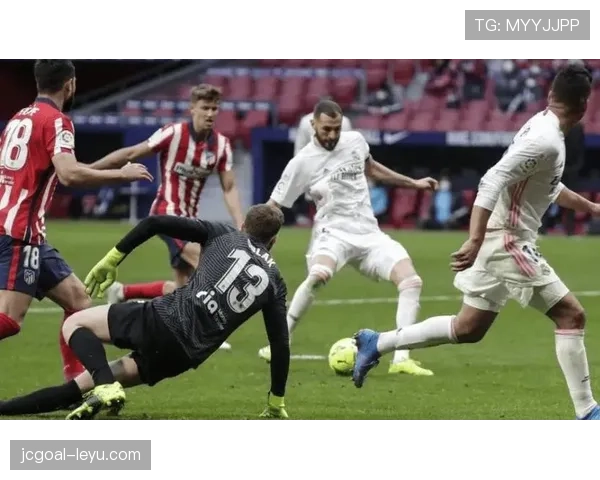 皇马右路进攻战术大揭秘：精准配合如何高效撕裂对手防线