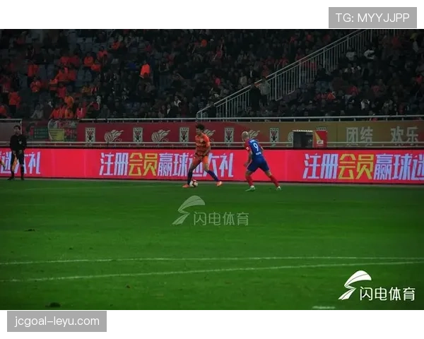 拉科队边路进攻策略奏效，状态回暖成球队复苏关键