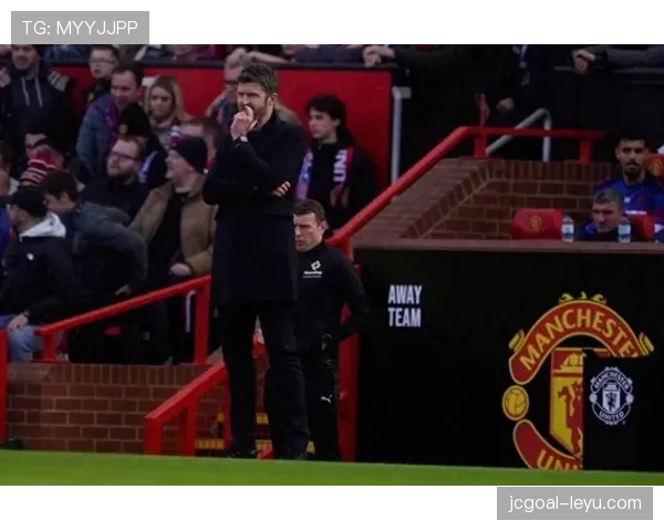 曼联输给英乙球队后问题显现，当前球队状态与战术稳定性面临考验